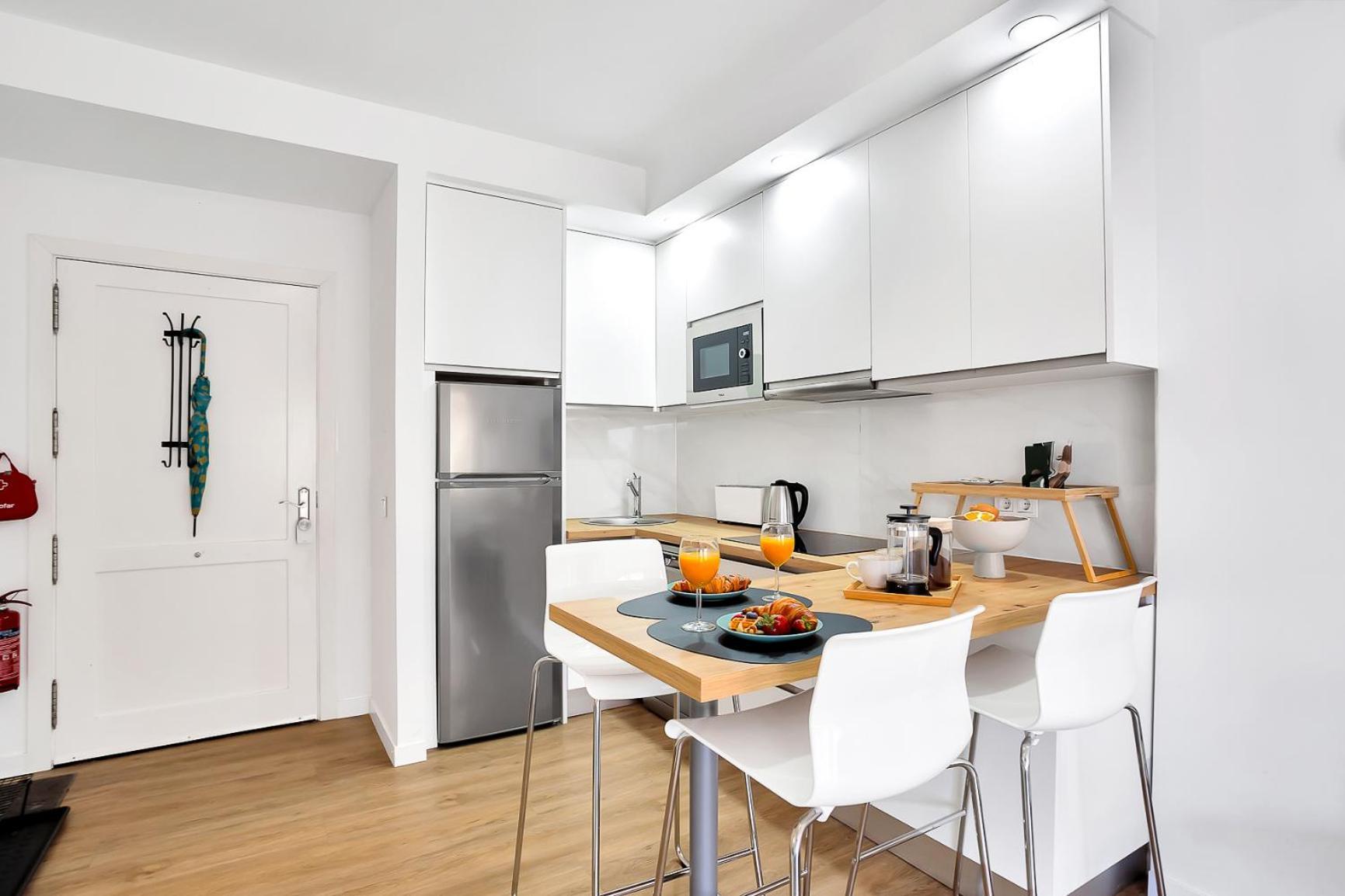 Modern Beach Apartment Romana Playa 723 In Marbella, Elviria 외부 사진